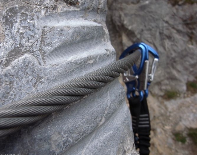  Cable de seguridad en la Vía Ferramarra 